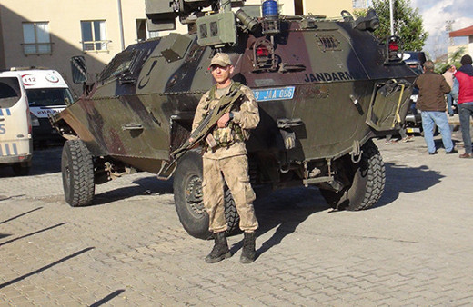 Akrabalar arasında 'boru' kavgası: Çok sayıda yaralı var!