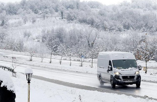 Bitlis'in Ahlat ilçesinde okullar tatil edildi