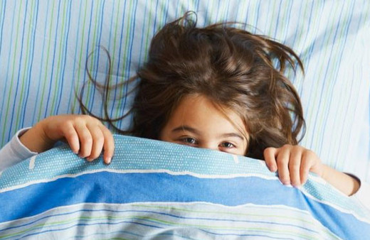 Çocuklarda gece yatak ıslatma problemi neden olur?