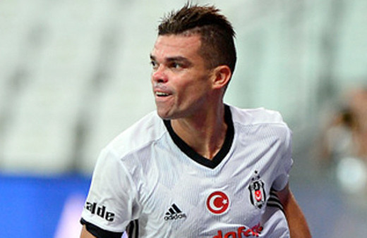 Beşiktaş Pepe ile yollarını resmen ayırdı