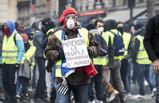 Fransa'daki gösterilere kaç kişi katıldı?