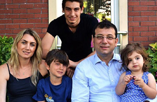 Kimdir bu Ekrem İmamoğlu AK Partililer bile sevinecekmiş eşi ve çocukları