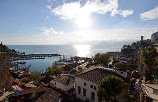 Vali'den tatil isteyen öğrencilere fotoğraflı cevap