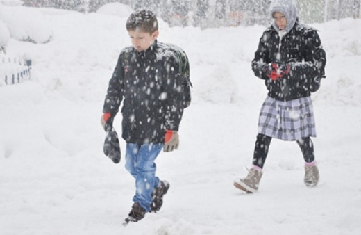 Marmara'yı kar esir alıyor 3 ilde okullar tatil edildi