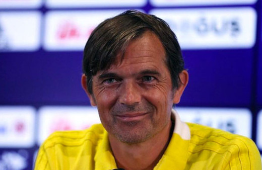 Fenerbahçe'den eski teknik direktörü Cocu'ya prim