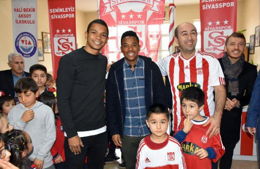 Robinho: VAR yüzünden attığımız gole sevinemiyoruz