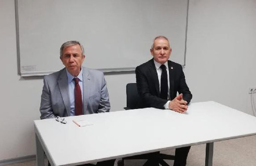 Mansur Yavaş, CHP Ankara İl Başkanlığı'nı ziyaret etti
