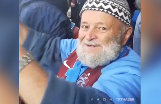 Trabzonsporlu ihtiyar delikanlının gol sevinci