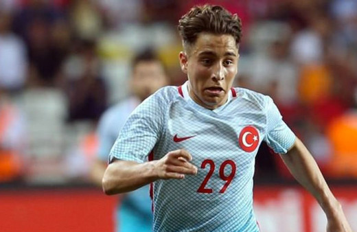 Emre Mor yokları oynuyor
