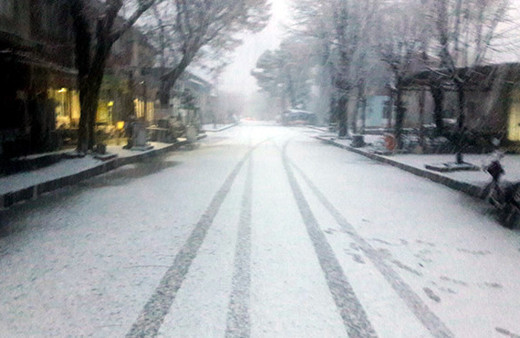 İzmir'de kar yağışı başladı