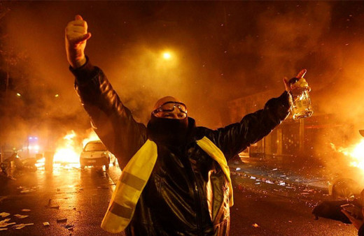 Fransa'daki gösteriler nedeniyle 43 bin kişi işsiz kaldı