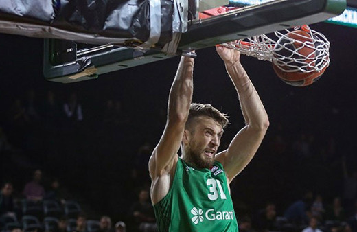 Darüşşafaka Tekfen 12 maç sonra güldü