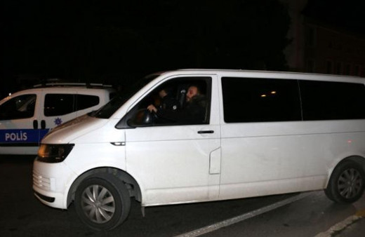 UBER sürücüsü tartıştığı kadın müşterisini ezdi