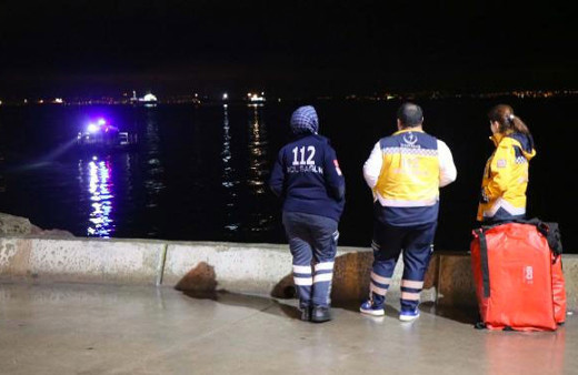 Kartal'da gece yarısı denize giren genç kayboldu