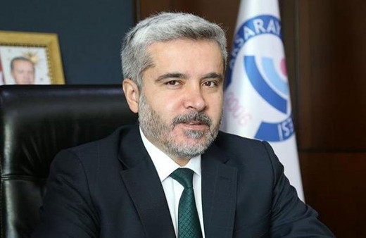 Rektöre zekat parasıyla Audi makam aracı satın alındı