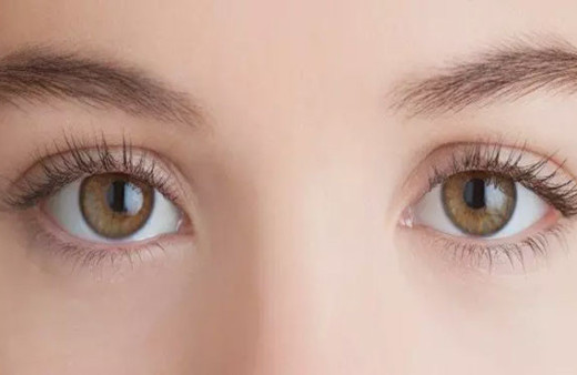 Göz kapağının ameliyat sonrası tekrar düşme tehlikesi var mı?