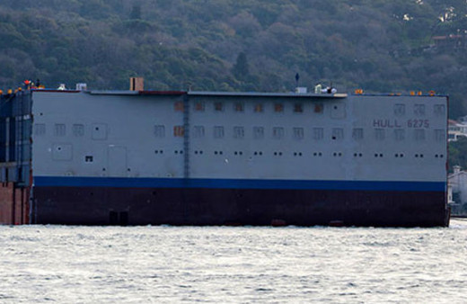 'Büyülü Prenses' Boğaz'dan geçti