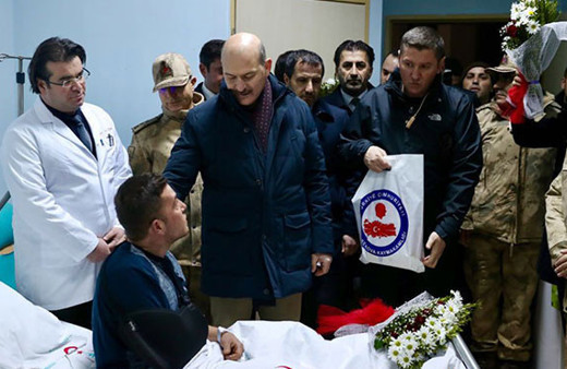 Bakan Soylu, yılbaşını Yüksekova'da askerlerle geçirecek