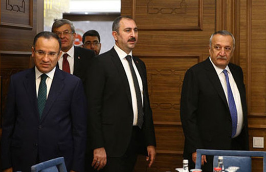 Gül eski Adalet Bakanlarıyla buluştu toplantıya kimler katıldı