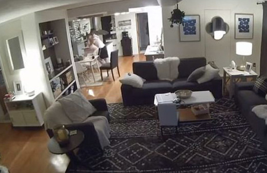 Korkunç deprem anları güvenlik kamerasında!