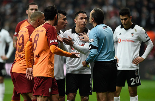 Galatasaray, Kulüpler Birliği'nin bildirisi hakkında açıklama yaptı