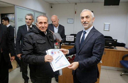 Kağıthane'de İmar Barışı'nda tapu heyecanı