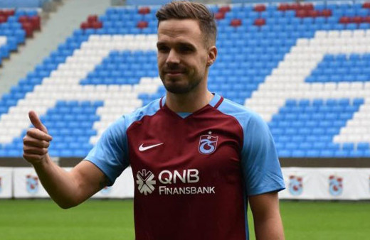 Trabzonsporlu yıldız Filip Novak'tan kemençe itirafı