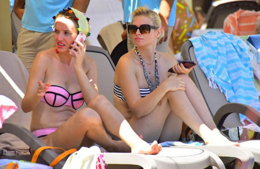 Meral Kaplan kaç yaşında boşanmaya çalıştığı eşi Erhan Kanioğlu kimdir?