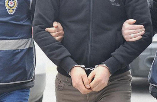 Vergi dairesinde rüşvet alan memura suçüstü!