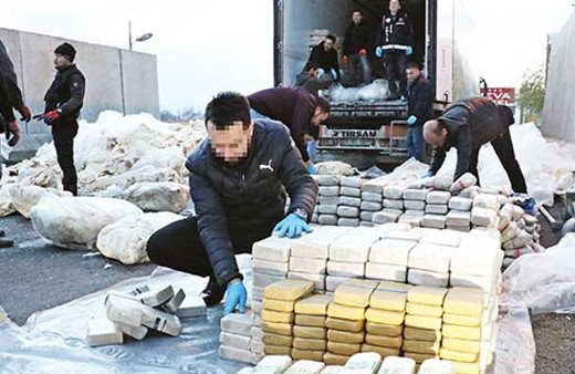 1 ton 271 kilogram eroinin altından o iş adamı çıktı