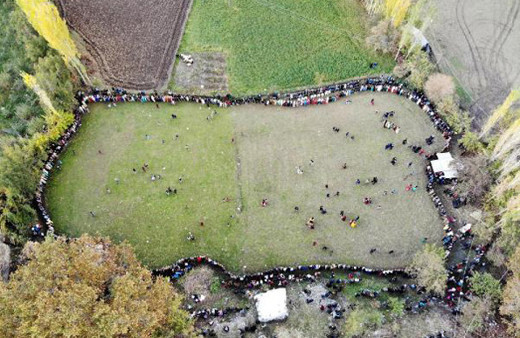 Halayın başı belli değil Drone ile çekildi