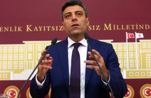 Kadın personeli taciz etti bakanlıktan kovuldu