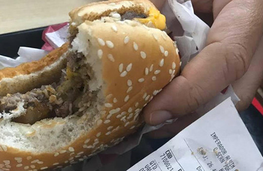 Ünlü markanın hamburgerinden çıktı! Türkiye'de şubeleri var