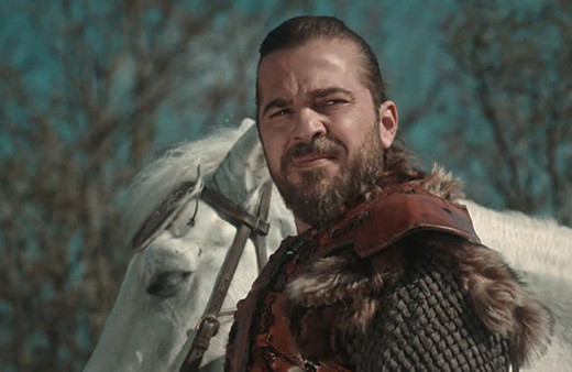 Diriliş Ertuğrul yapımcıları kararını verdi: Değişiyor