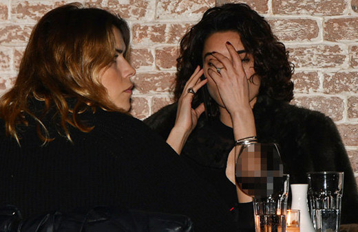 Aşk acısı! Ünlü oyuncu telefonda ağladı