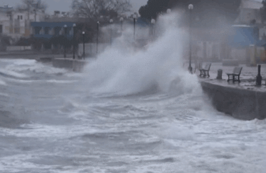  Lodos dev dalgalar oluşturdu