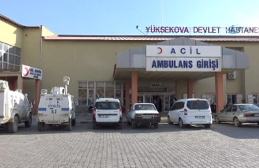 Hakkari'de polis aracı kaza yaptı: Şehit ve yaralılar var