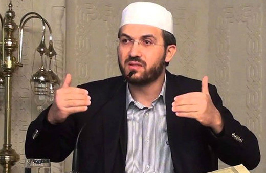 'Genç kaynana şehvet uyandırır' demişti! İstifa etti