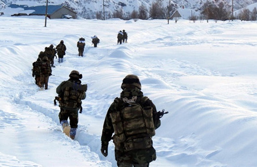 Van'da PKK'ya ait roket başlıkları ele geçirildi