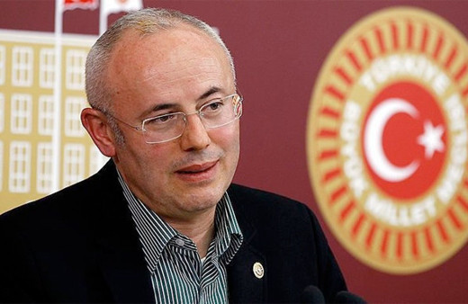 AK Partili eski vekilden ağlaya ağlaya bomba FETÖ itirafları