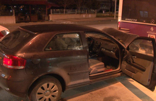 Otomobil belediye otobüsüne arkadan çarptı: 2 yaralı