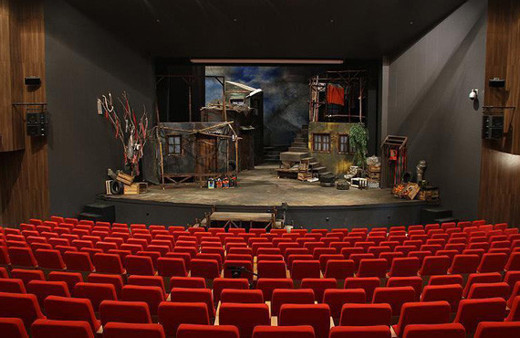 Devlet Tiyatrolarından yerli yazar atağı