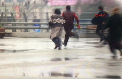 Çağlayan'daki İstanbul Adalet Sarayı önünde kavga