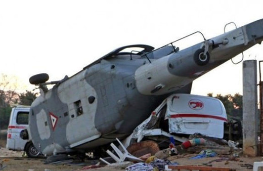 Bakanı taşıyan helikopter düştü! 