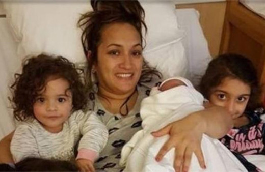 Otobanda mucize doğum: Hollanda, Türk çifti konuşuyor!