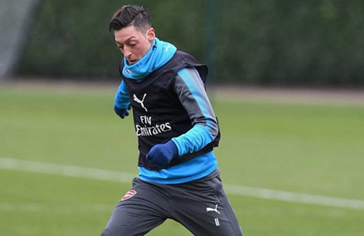 Mesut Özil aslen nereli eşi kimdir : Türk müsün Alman mı?