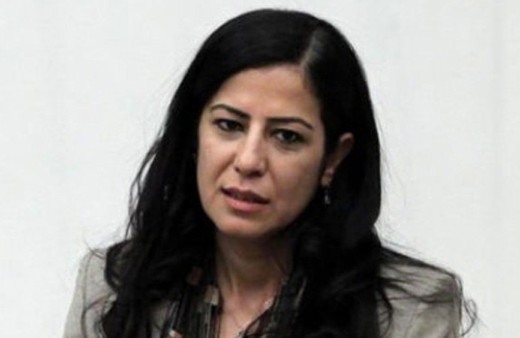 HDP'li Ayla Akat Ata yeniden gözaltına alındı...