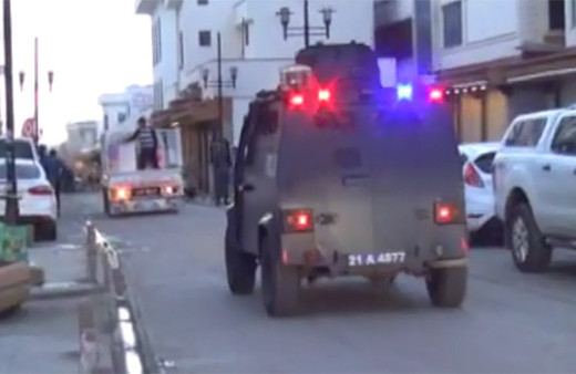 Diyarbakır Sur'da patlama: Yaralılar var!