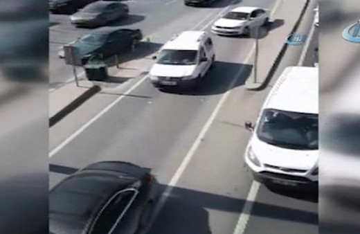 Kuralları hiçe sayan sürücüler ters yönde böyle ilerledi