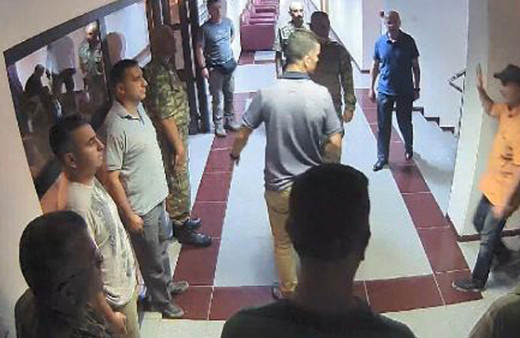 Aksakallı'nın darbecilerin tutulduğu odaya girme görüntüleri ortaya çıktı